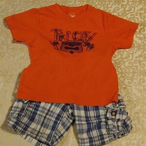 Gap/Children's Place Tiki T-Shirt with Matching Plaid Shorts Size 3T